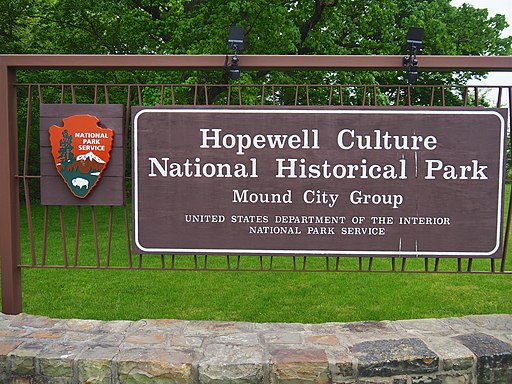 Hopewell Culture NHP entry sign 2017 05 10